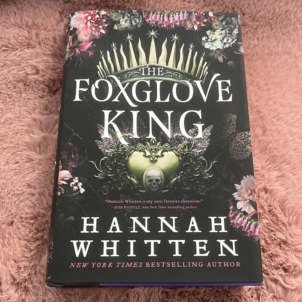 •HARDCOVER•✨THE FOXGLOVE KING by HANNAH WHITTEN ✨